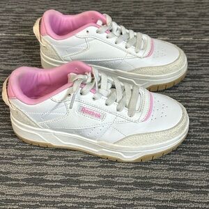 Reebok Kids White and Pink Sneakers size 1 girls